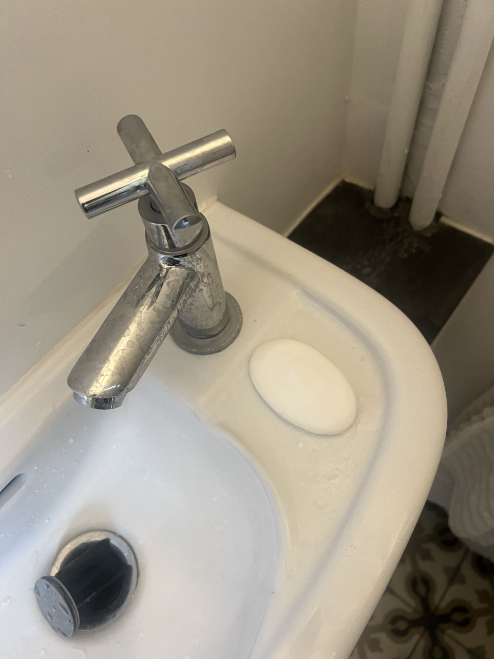remplacement robinet lave main